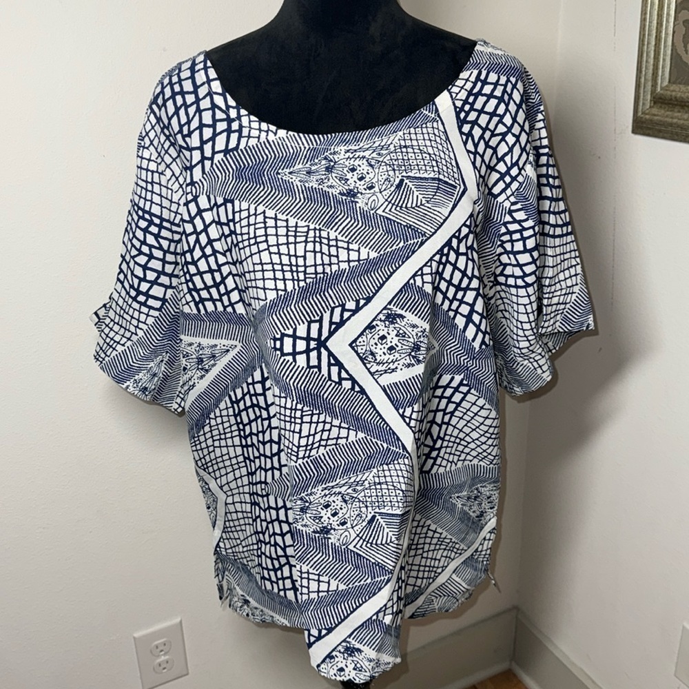 Wanni Fuga‎ blue white pullover lightweight short sleeves top blouse Sz XL - 1X